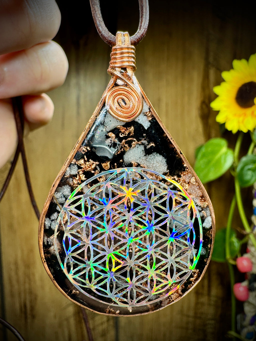 “Magnetic” (Glow)