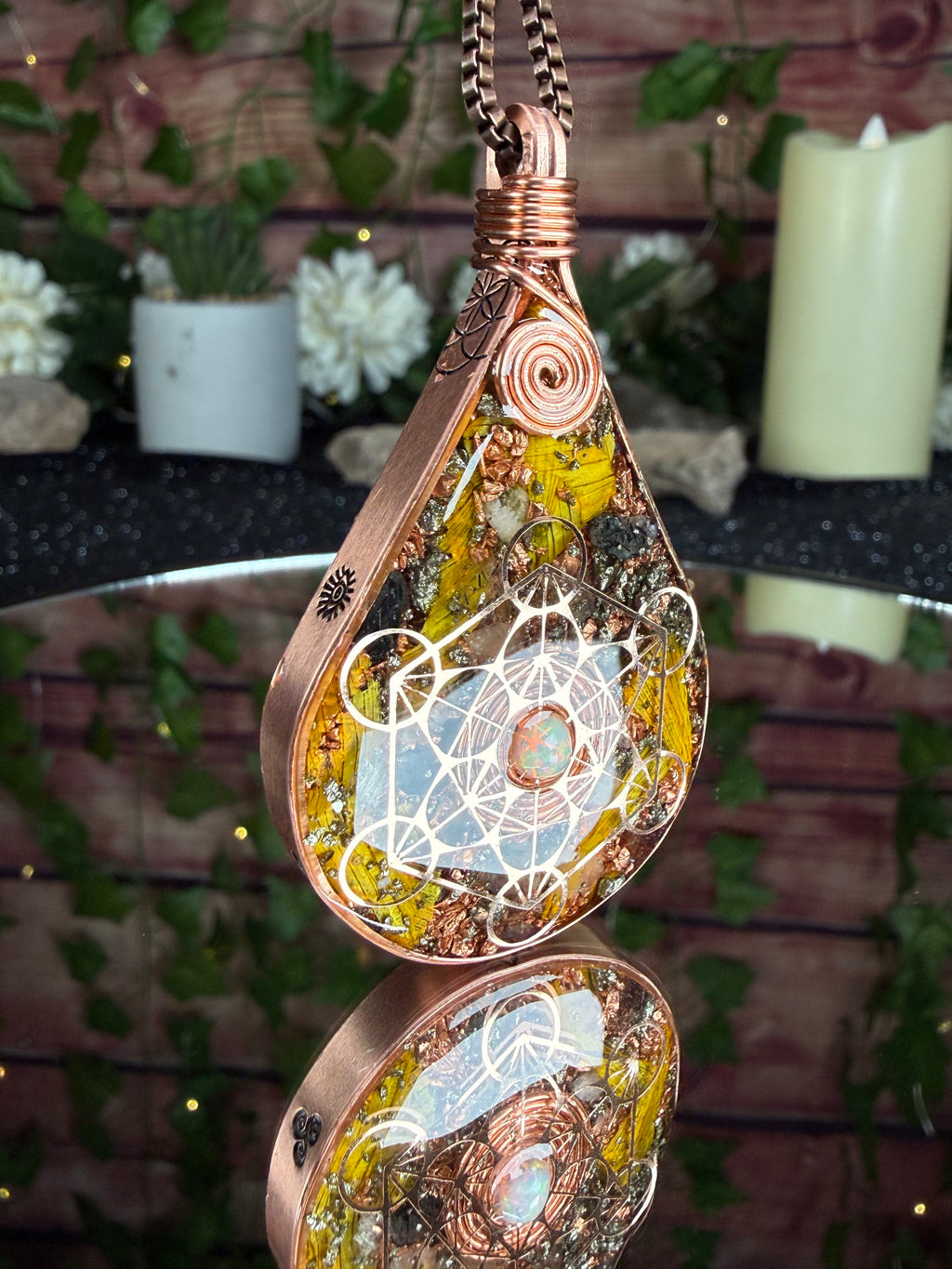 🌻Sunflower Petal Orgonite w/ Pyrite & Citrine