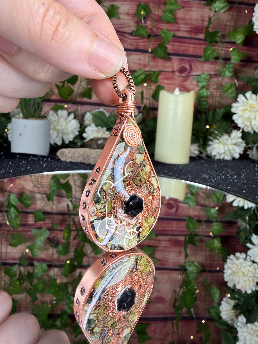“Choose to Grow” Orgonite W/ Serpentine