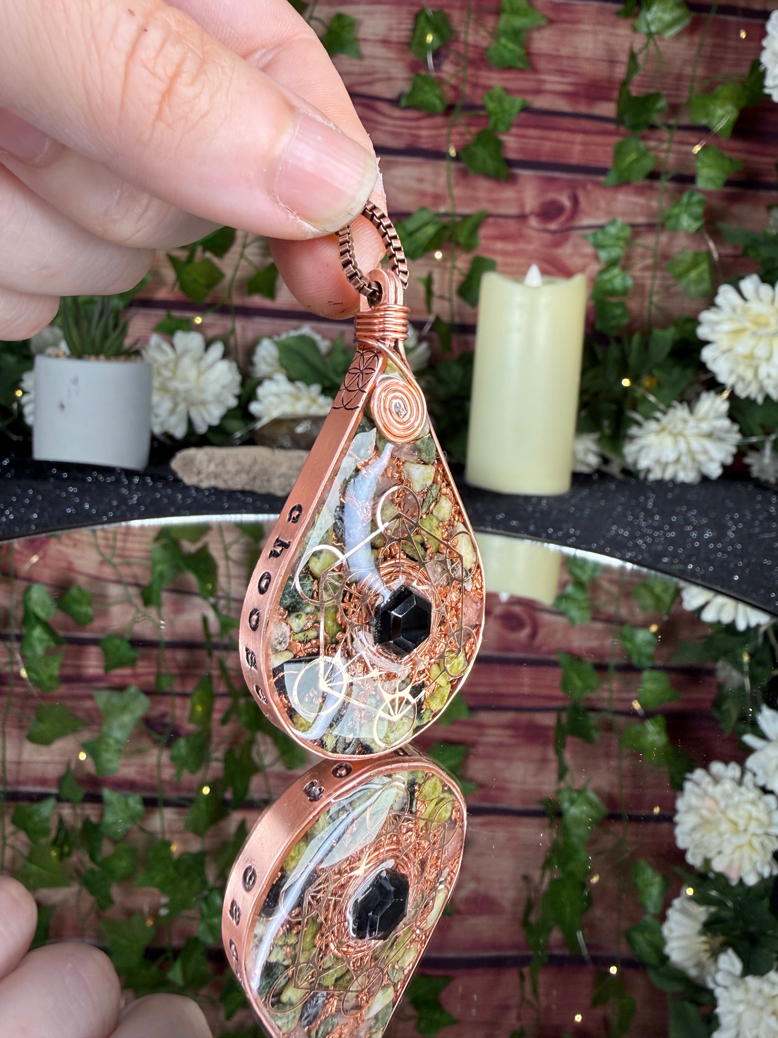 “Choose to Grow” Orgonite W/ Serpentine