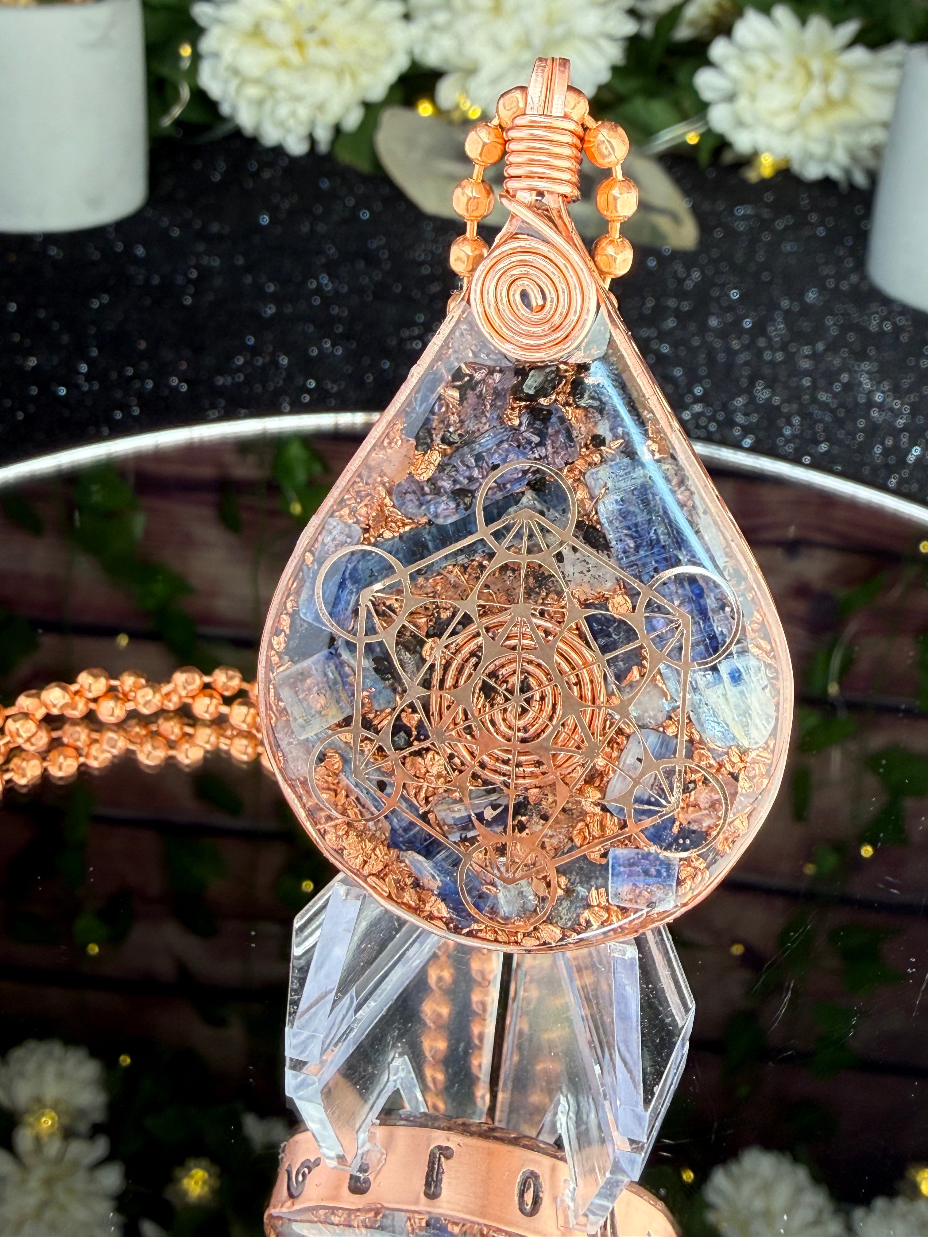 Flow🌊-Blue Kyanite for Energy Balance & Focus