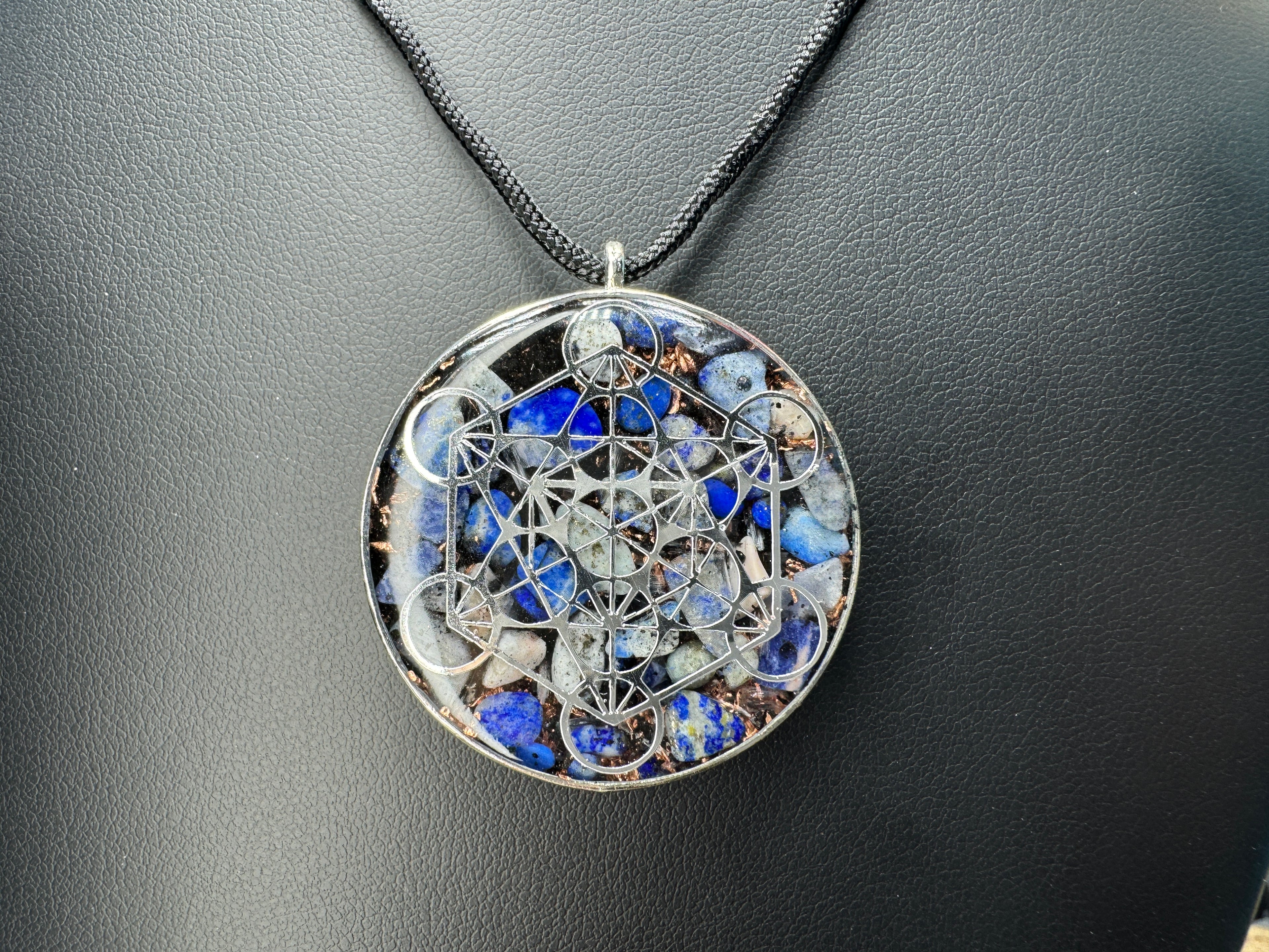 Silver Color Metatron's Cube/Seed of Life w/ Connect Blend