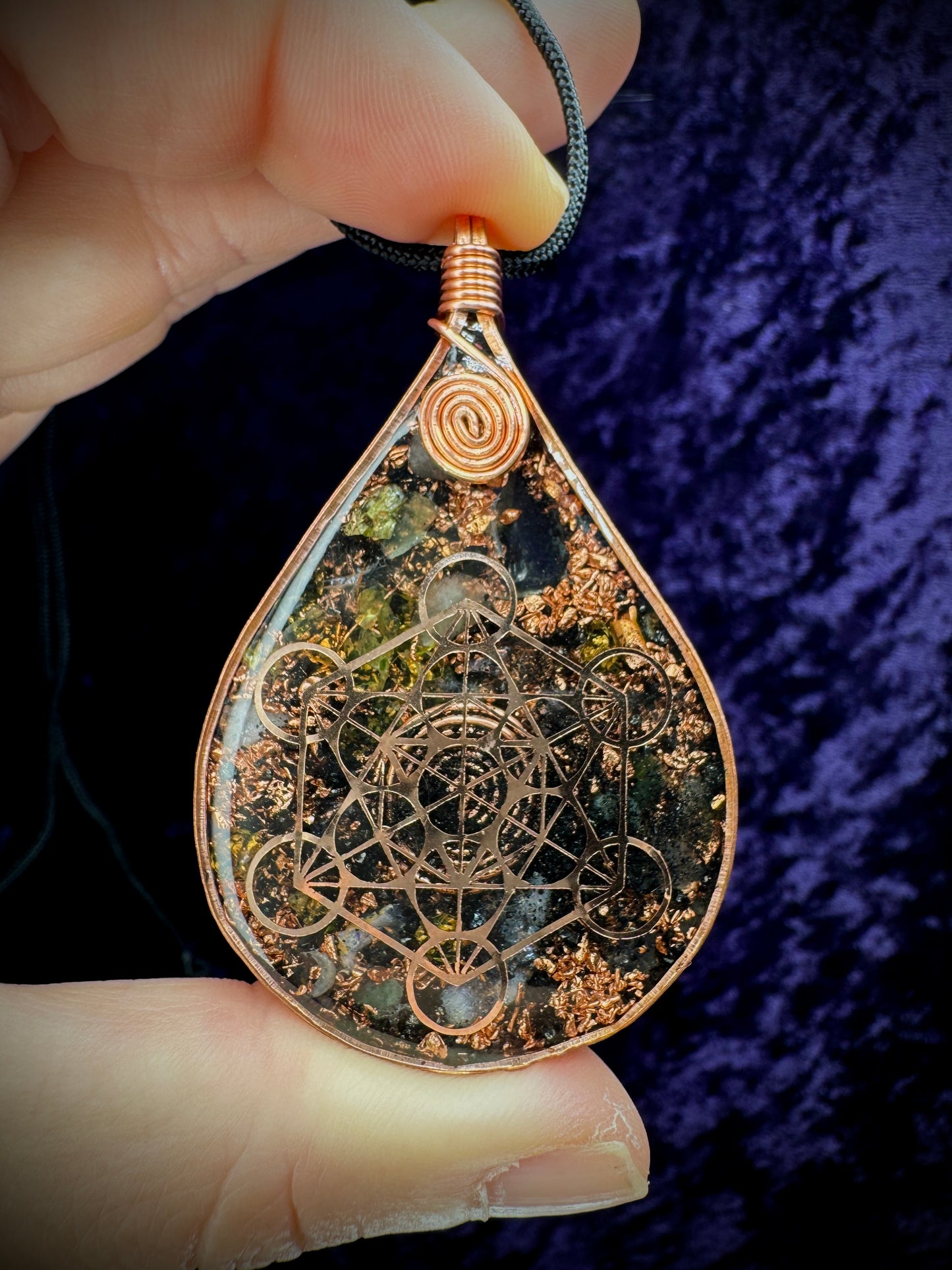 My Life Is Filled With Love & Gratitude-Golden Growth Orgonite Amulet