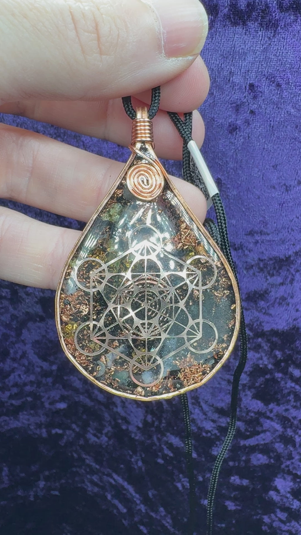 My Life Is Filled With Love & Gratitude-Golden Growth Orgonite Amulet