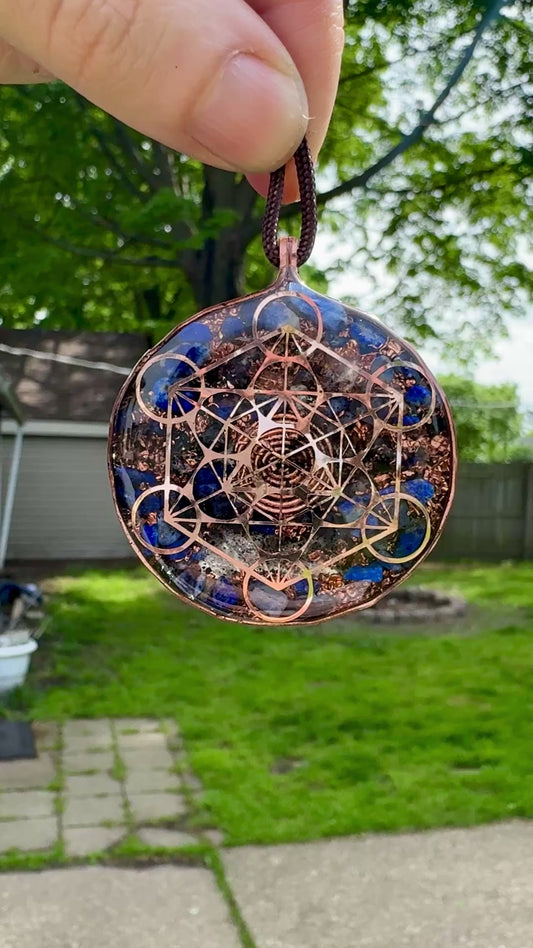 Metatron-Moldavite, Lapis