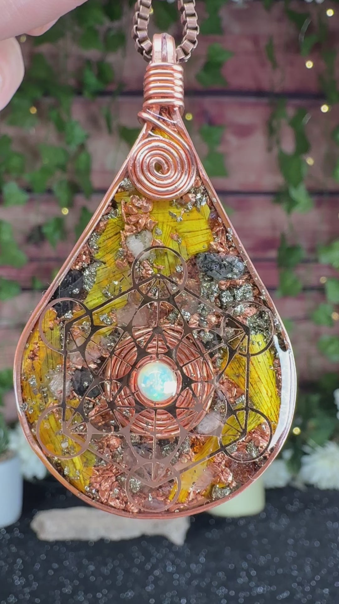 🌻Sunflower Petal Orgonite w/ Pyrite & Citrine
